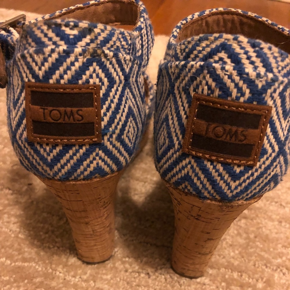 TOMS Wedge Shoes